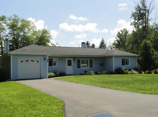 208 3rd St, Vandling, PA 18421