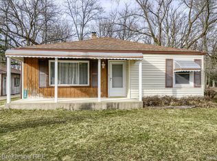 4052 Cook Rd, Swartz Creek, MI 48473