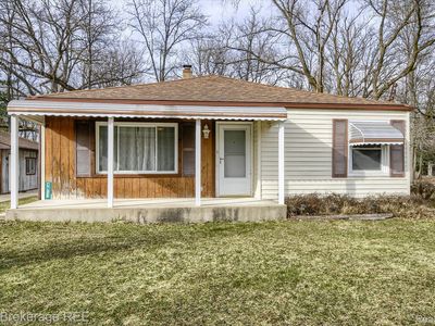 4052 Cook Rd, Swartz Creek, MI, 48473