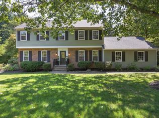 13 Fairway Dr, Princeton Junction, NJ 08550