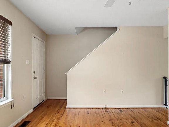 5th image of 1003 Locust St