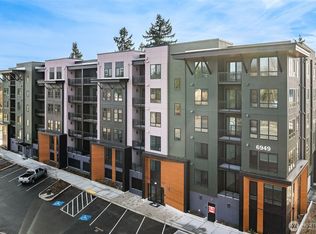 25 Degrees, Kenmore, WA 98028