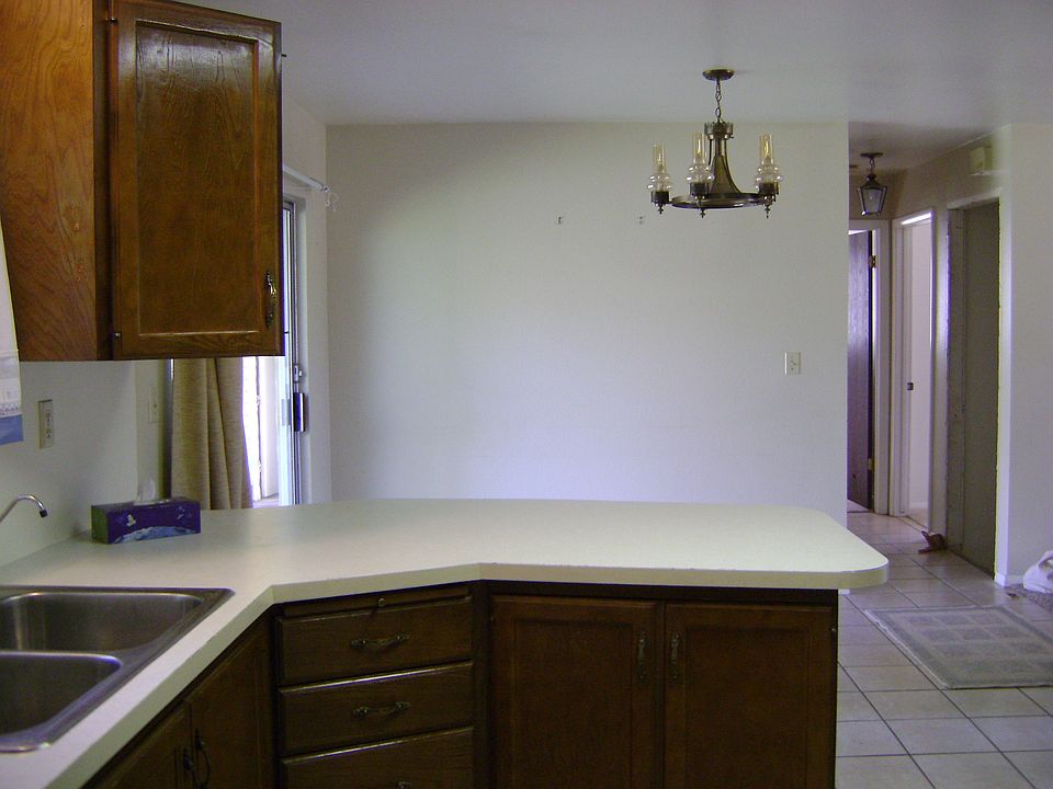 Kitchen/Breakfast Area