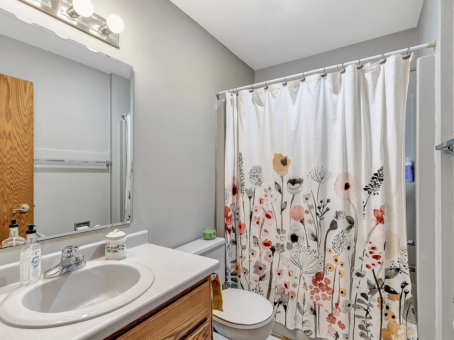 3 bed, 2.5 bath, 1878 sqft, $2,195 — Photo 3