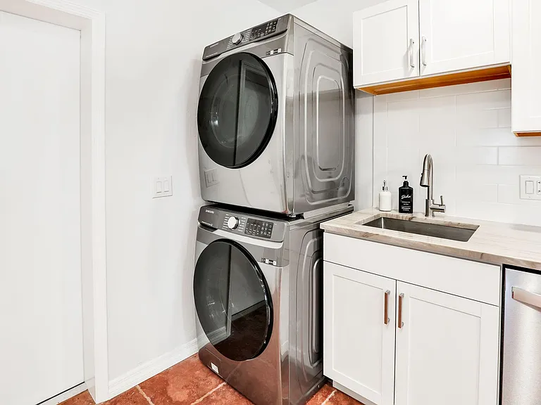 3652 SE 5th Ct — Photo 14