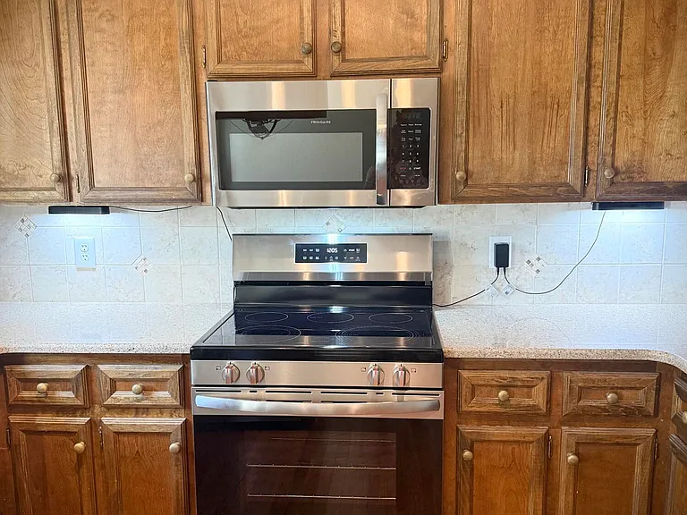 703 Daventry Dr — Photo 36