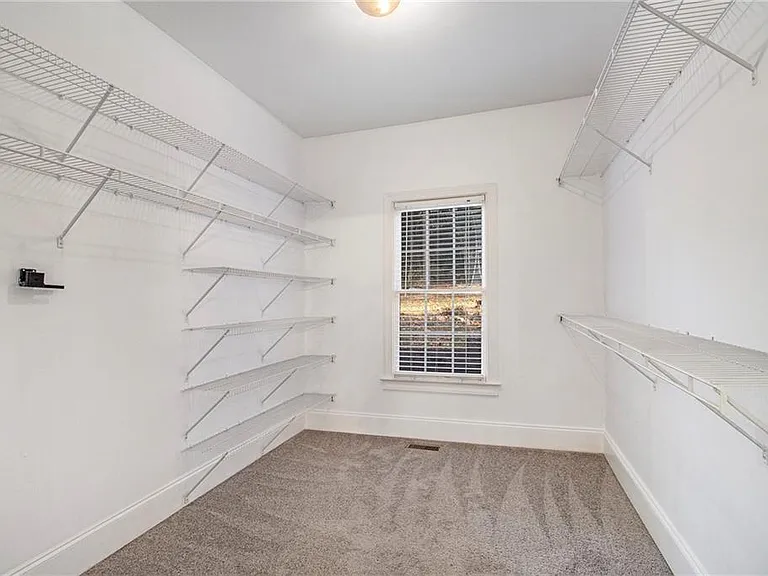 960 Landmark Dr — Photo 19