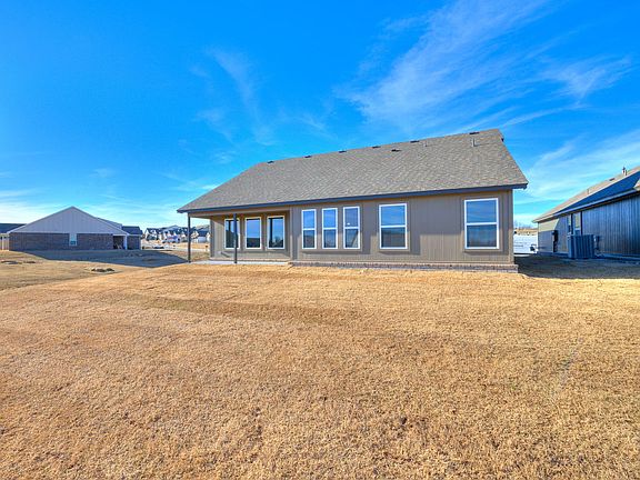 7th image of this home