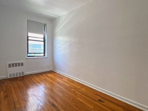 5th image of 568 9th Ave #6