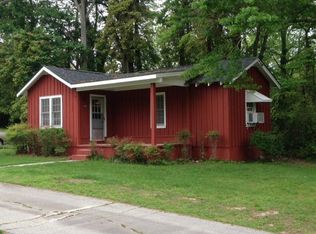 1158 Riverside Ter, Gainesville, GA 30501