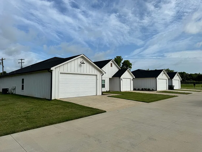 Lakeside Heights — Photo 3