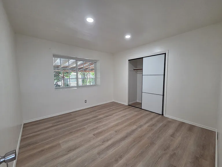 2613 Willard Ave — Photo 19