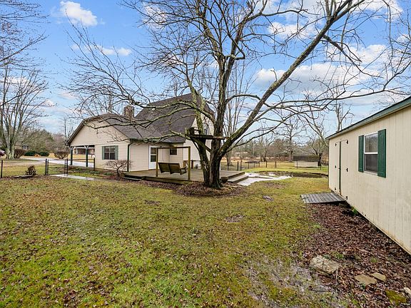 2nd image of 199 Lincoln St