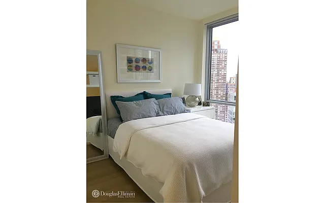 Rented by Douglas Elliman | media 2