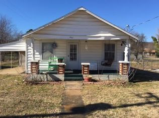 408 Hargis St, Huntsville, AR 72740