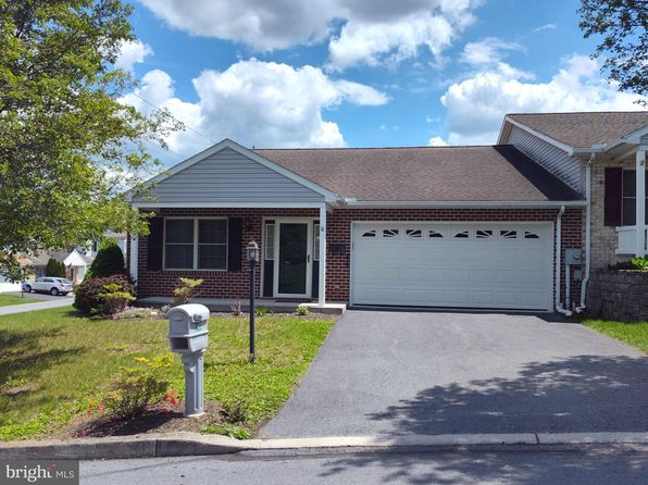 702 Fir Spring Dr, Waynesboro, PA 17268
