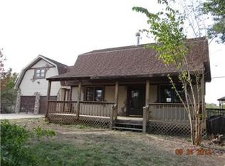 16788 Dwyer Rd, Basehor, KS 66007