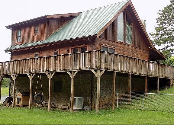 3rd image of 136 Harbor Dr