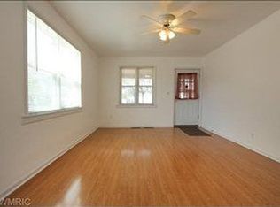 3050 Longstreet Ave SW, Wyoming, MI