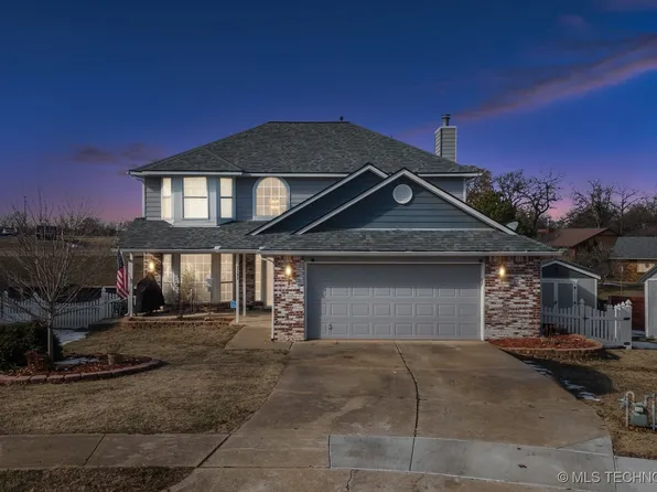 3302 Springtree Ln, Sand Springs, OK 74063