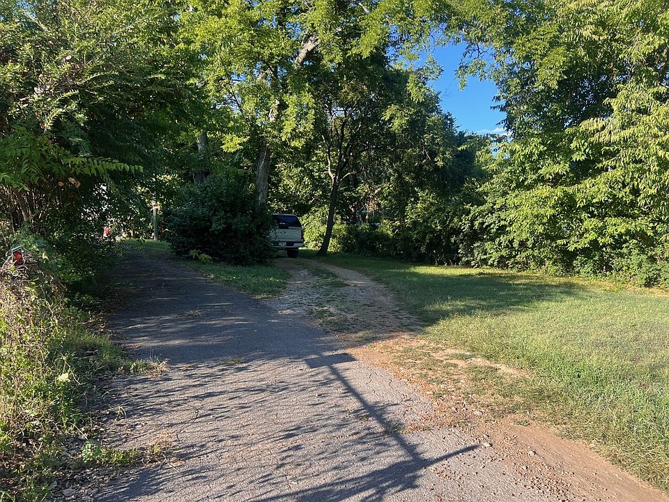 2nd image of 241 Dupont Ave Lot 23