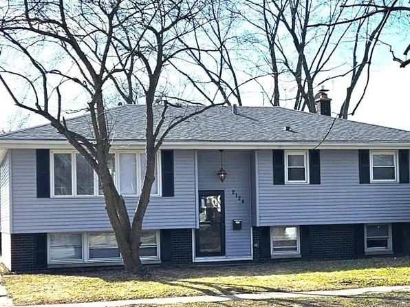 2124 Martha St, Highland, IN 46322