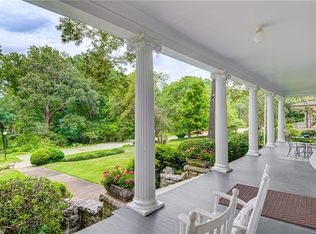 408 Fisher Park Cir, Greensboro, NC 27401