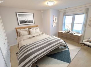 8 Bards Ln, Fletcher, NC 28732