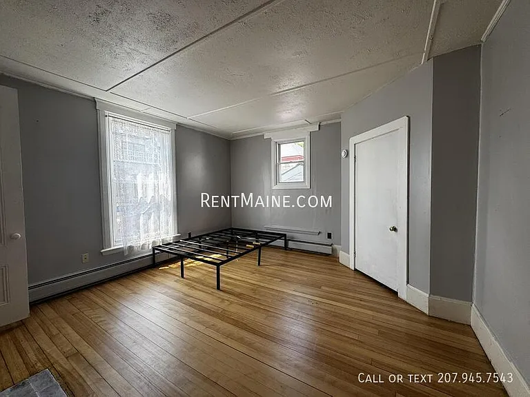 3 Newhall St #1 — Photo 4