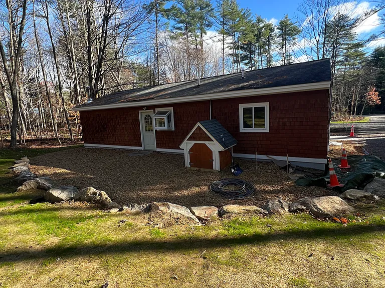190 Shaker Rd — Photo 9