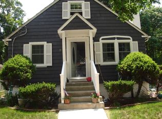 8 Knight St, Worcester, MA 01605