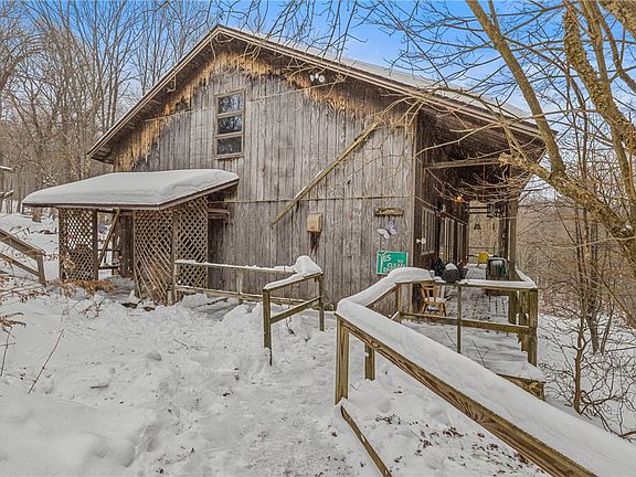 4th image of 216 Smith Rd