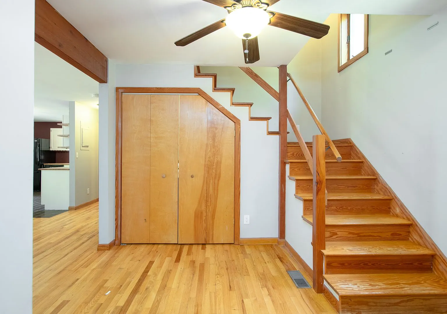 3 bed/2 bath. Pet Friendly. Fenced Yard — Photo 2