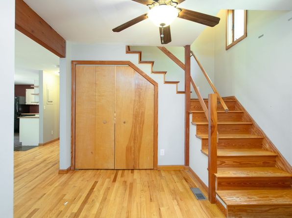 1802 Shelor Ln, Blacksburg, VA 24060