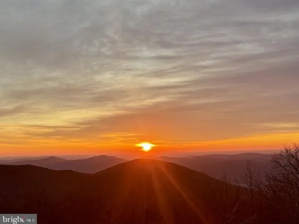 1822 High Ridge Ct, Wintergreen Resort, VA 22967