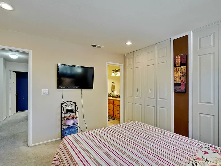 22671 Queens Oak Ct — Photo 5
