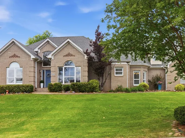 210 Buckland Cir, Little Rock, AR 72223