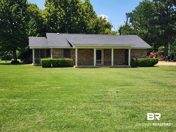 640 Horseshoe Rd, Brewton, AL 36426