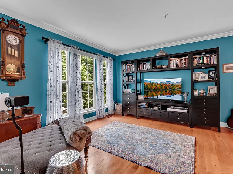 103 Quiet Waters Pl — Photo 8