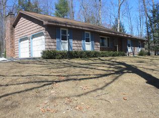 1 Blackberry Ln, Queensbury, NY 12804