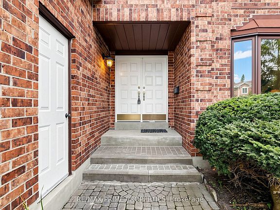 2nd image of 105 Tilman Cir
