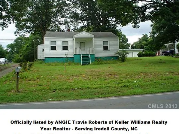 243 Eastside Dr, Statesville, NC 28625
