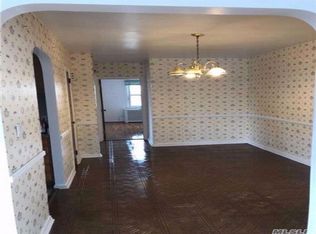 4030 155th St, Flushing, NY 11354