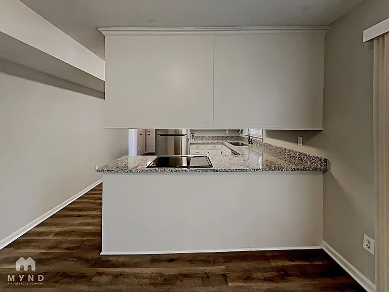 5424 Two Moons Dr — Photo 3