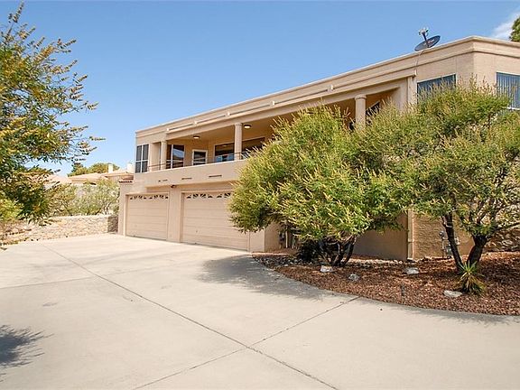 3rd image of 1095 Thunderbird Dr