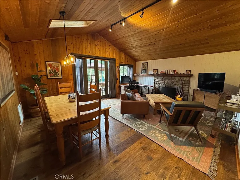 456 S Skyline Dr — Photo 4