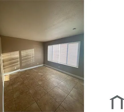 305 N 10th St #31 — Photo 5