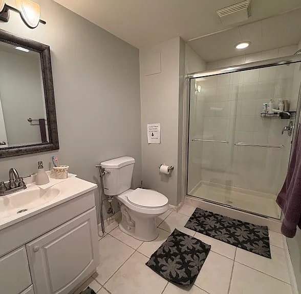 Basement full bathroom