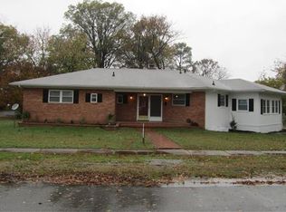 519 Appomattox St, Hopewell, VA 23860