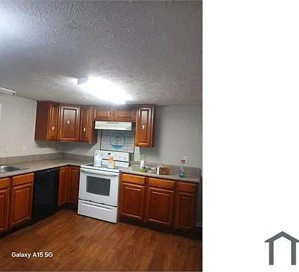 5178 Back St — Photo 2
